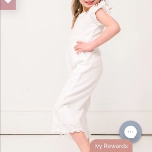 Mini Ivy city Dahlia jumpsuit in white! 3T